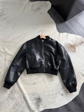 Aritzia leather bomber jacket